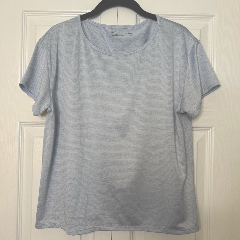 Under Armour Women’s Light Blue Top